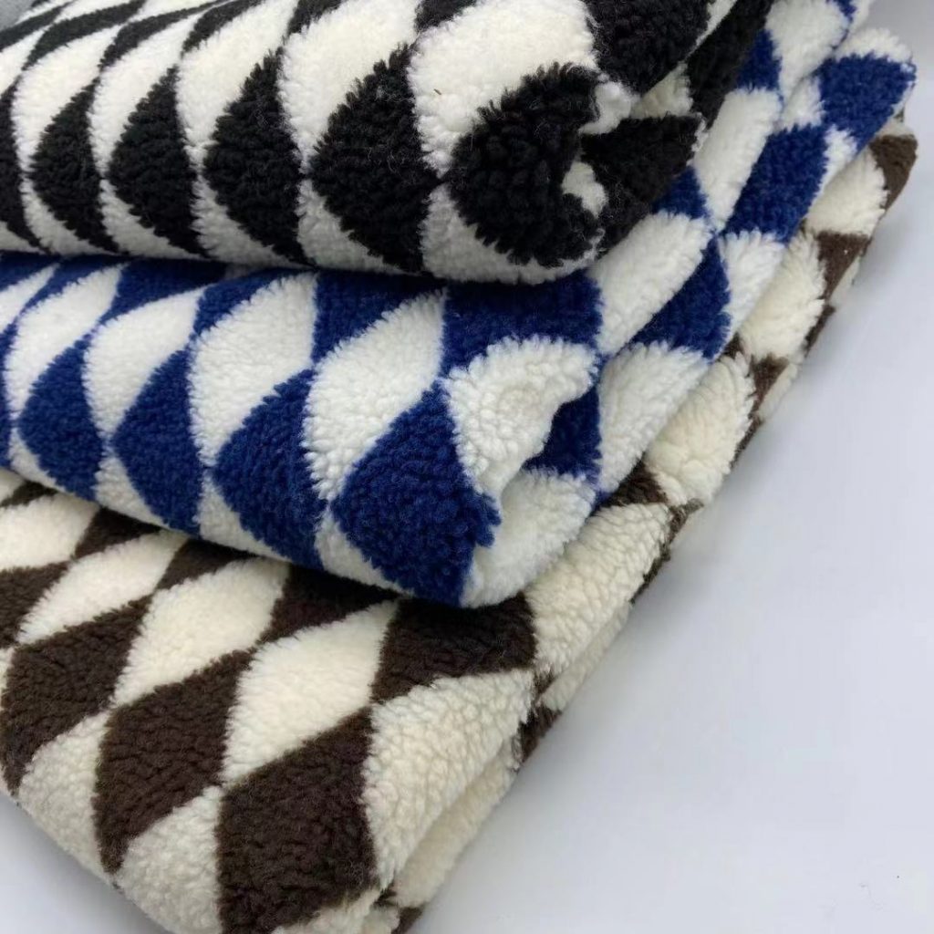 Types of Polar Fleece Fabric: Anti-Pill, Micro, Bonded and Sherpa